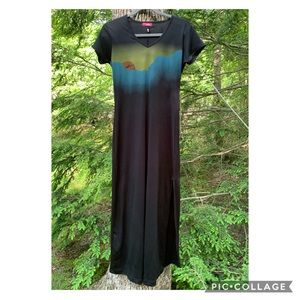 Freshjive LUSH black  Maxi dress w/ slit